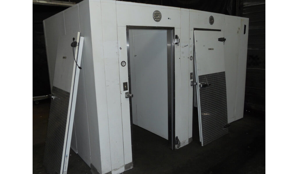 7 X 12 X 8 Cooler / Freezer Combination Box