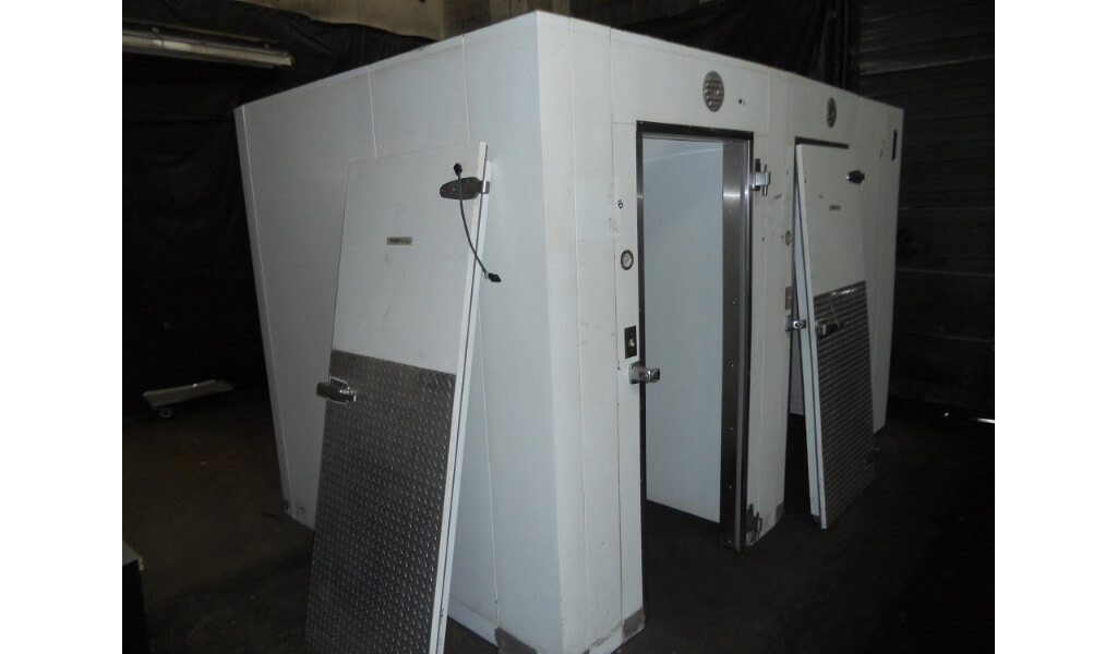 7 X 12 X 8 Cooler / Freezer Combination Box