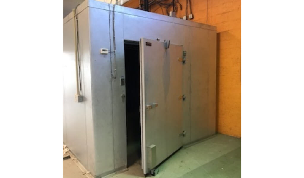 10 X 26 X 9 Walk In Cooler