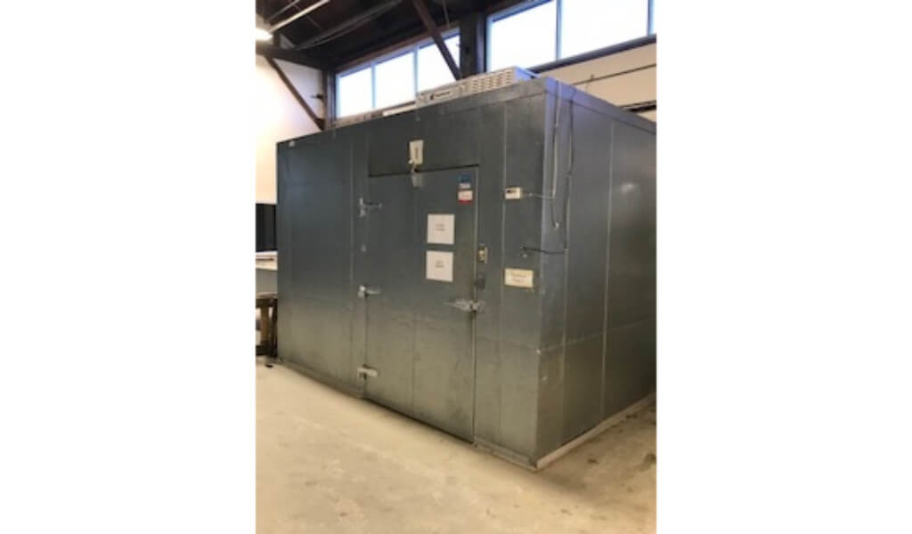 12 X 8 X 8 Walk In Cooler