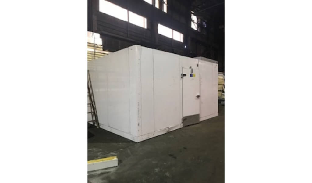 12 X 16 X 8 Walk In Freezer
