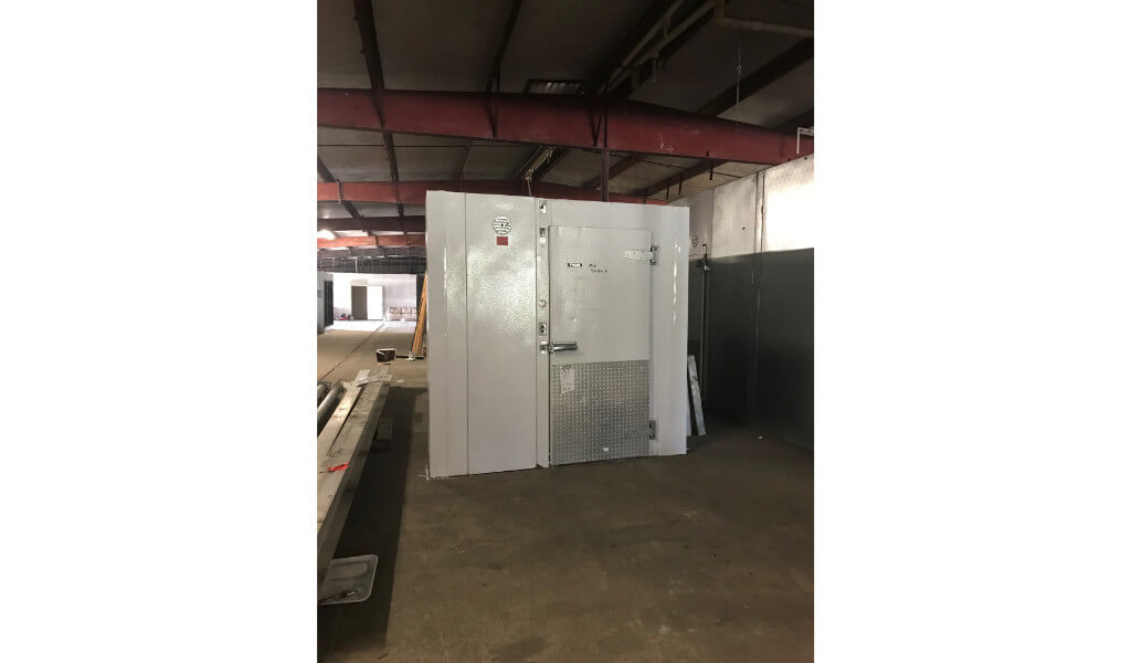 8 X 15 X 8 Walk In Cooler