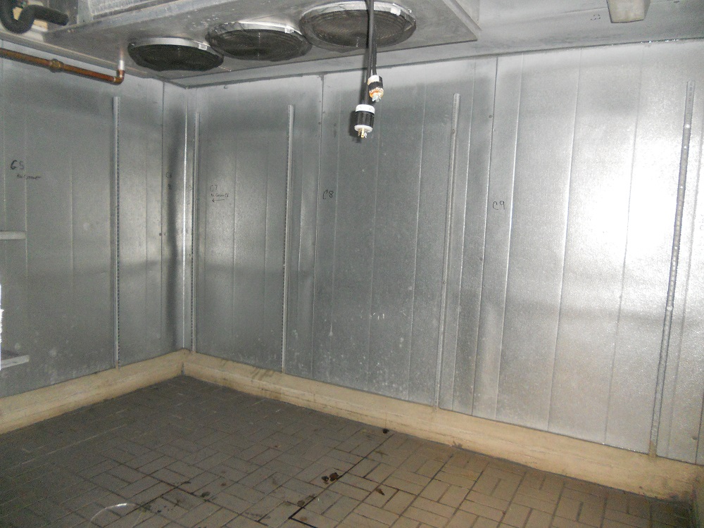 10 X 12 X 10 Kysor Walk In Cooler